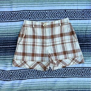 Rejina Pyo plaid shorts cream/brown/tan with gold button